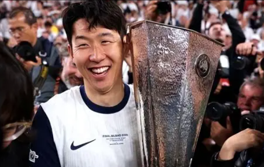 青年登上英超出走已成传奇 10年热刺生涯落幕 孙兴慜加盟洛杉矶FC！