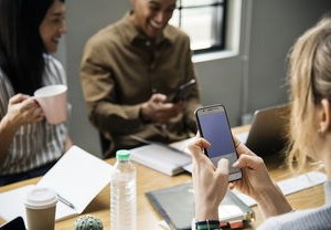 微信朋友圈崩了，一场社交风暴的幕后故事与启示