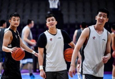 辽宁男篮：冠军、挑战与中国篮球的未来