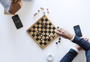 美国新冠疫情，161万确诊背后的挑战与应对策略