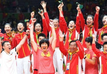 女排里约夺冠6周年：回顾辉煌时刻，展望未来挑战