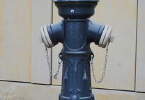 北京疫情新动态，海淀区和朝阳区新增5例本土感染者，市民需加强防护