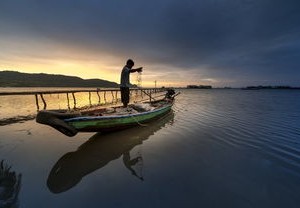 重庆的夏天，热浪中的坚守与等待