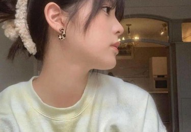 淡妆浓抹总相宜卓识晒美照短发甜妹&长发辣妹轻松切换