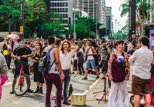 抗议之声，以色列街头涌动的人群与民众的呼声