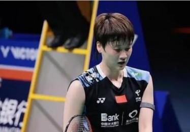 连胜六场！中国前一姐斩落头号种子，豪取W75六安站首轮胜利