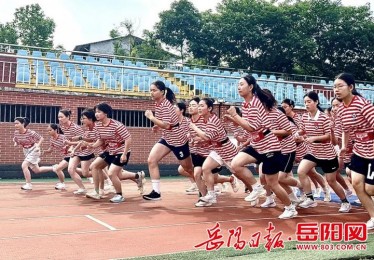 建筑工程男迎战体育跨界挑战与职业精神的融合