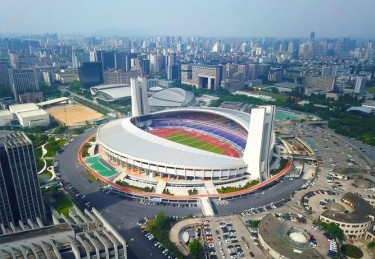 黄龙体育场对外开放吗