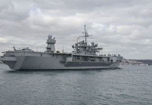 日方舰艇过航台湾海峡事件，国防部权威回应
