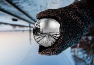 农民工的错位人生，从勤劳双手到职业背债人的悲歌