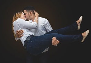 蔡少芬与张晋，携手共度十七载的幸福婚姻