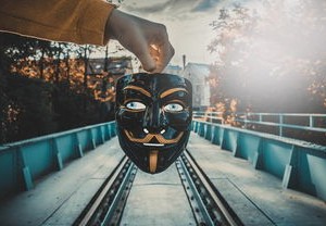 男子套圈套中玛莎拉蒂，幸运背后的故事与技巧