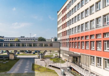 疫情下的校园挑战，大学城34名学生确诊事件深度解析