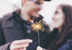 龚琳娜官宣与德国丈夫老锣离婚，跨文化婚姻的挑战与未来