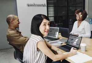 浦东人形机器人，引领智能制造新时代的批量生产纪实