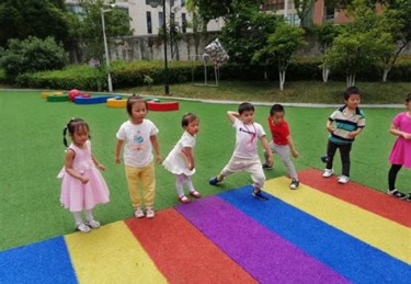 幼儿体育游戏的示范与讲解