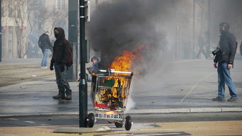 人质死亡引发的悲剧，以色列工会宣布全国总罢工