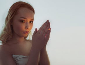 鞠婧祎与嫦娥，跨越千年的美丽传说