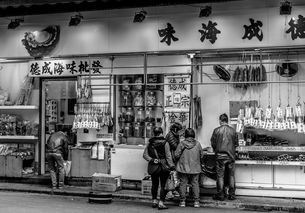 深圳疫情新动态，60例本土病例与6例无症状感染者，我们如何保持警惕？