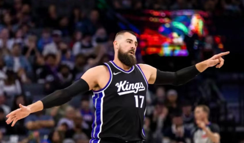瓦兰首次公开回应！新赛季去向还未确定，透露不想留在NBA！