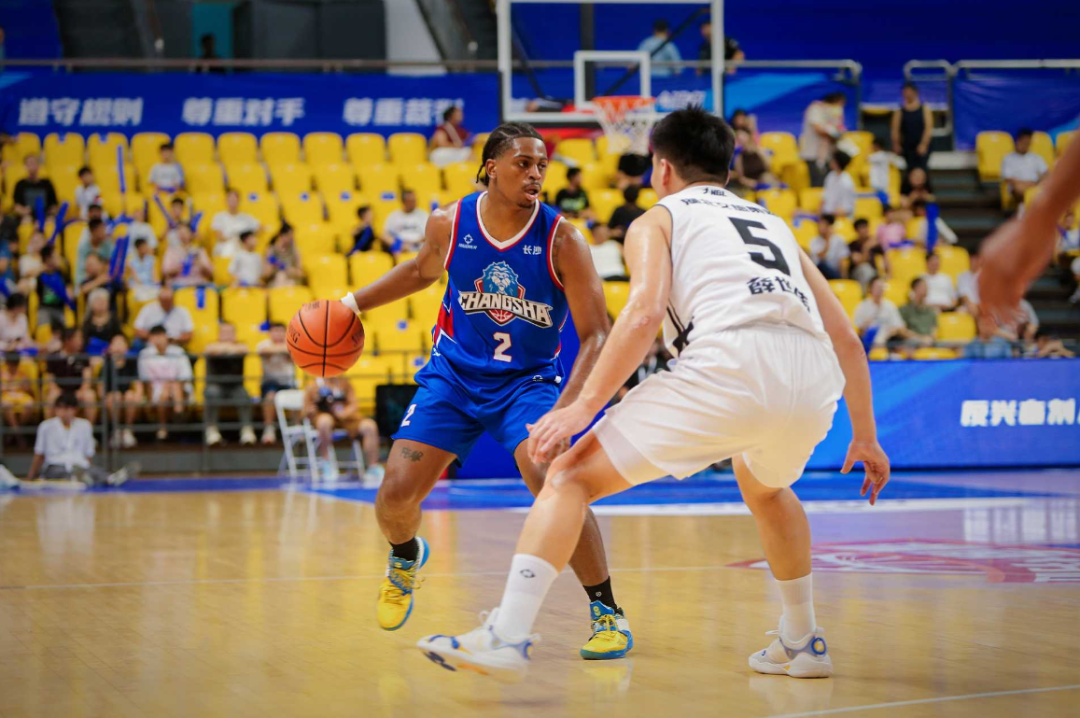 没想到这14位曾效力过CBA联赛的球员，在国内NBL表现的这么挣扎！